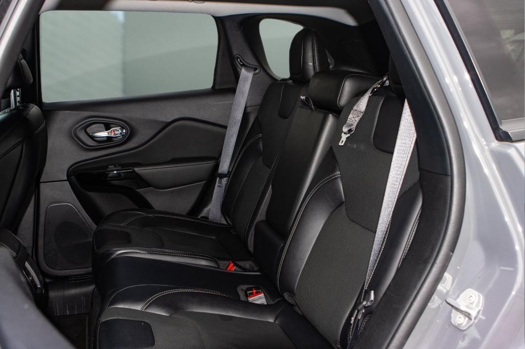 used 2023 Jeep Cherokee car, priced at $20,090