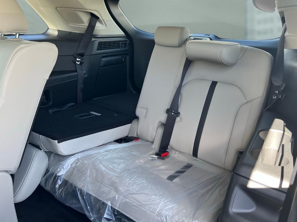 used 2025 Mazda CX-90 car, priced at $41,000