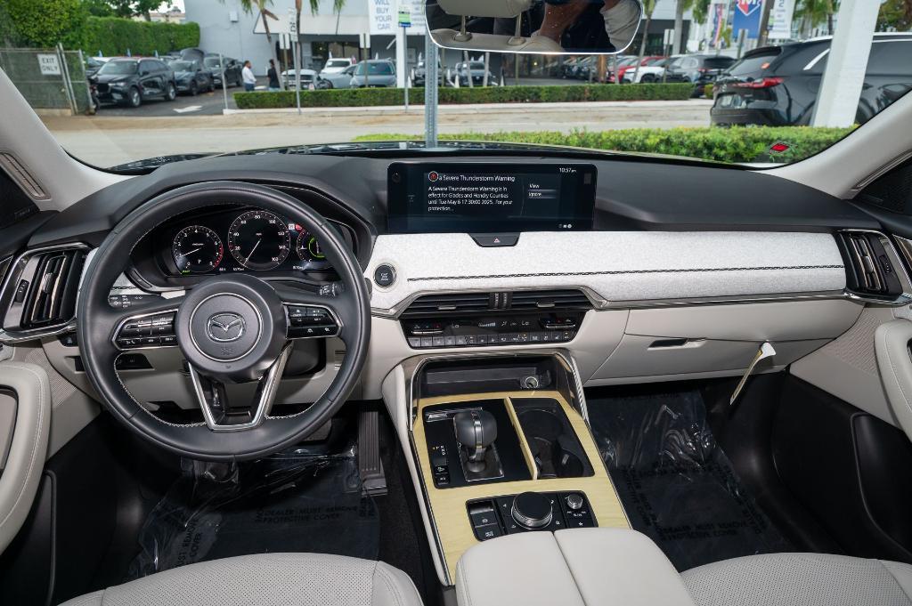 new 2025 Mazda CX-90 car, priced at $58,295