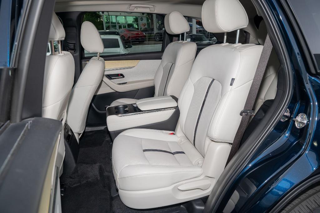 new 2025 Mazda CX-90 car, priced at $58,295