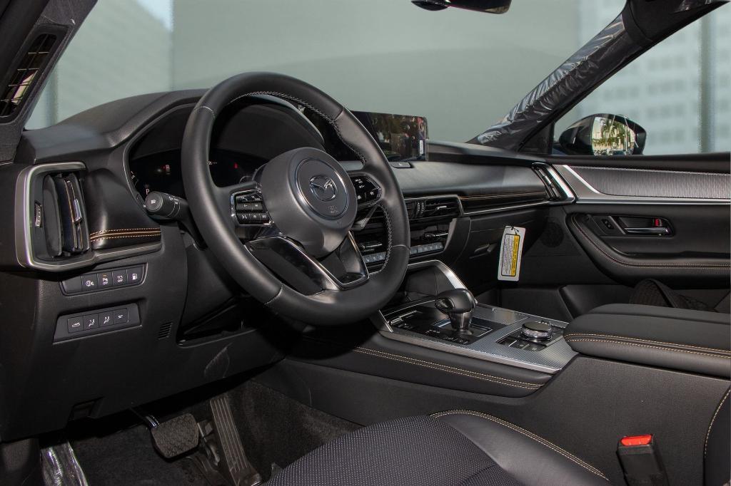 new 2025 Mazda CX-70 car