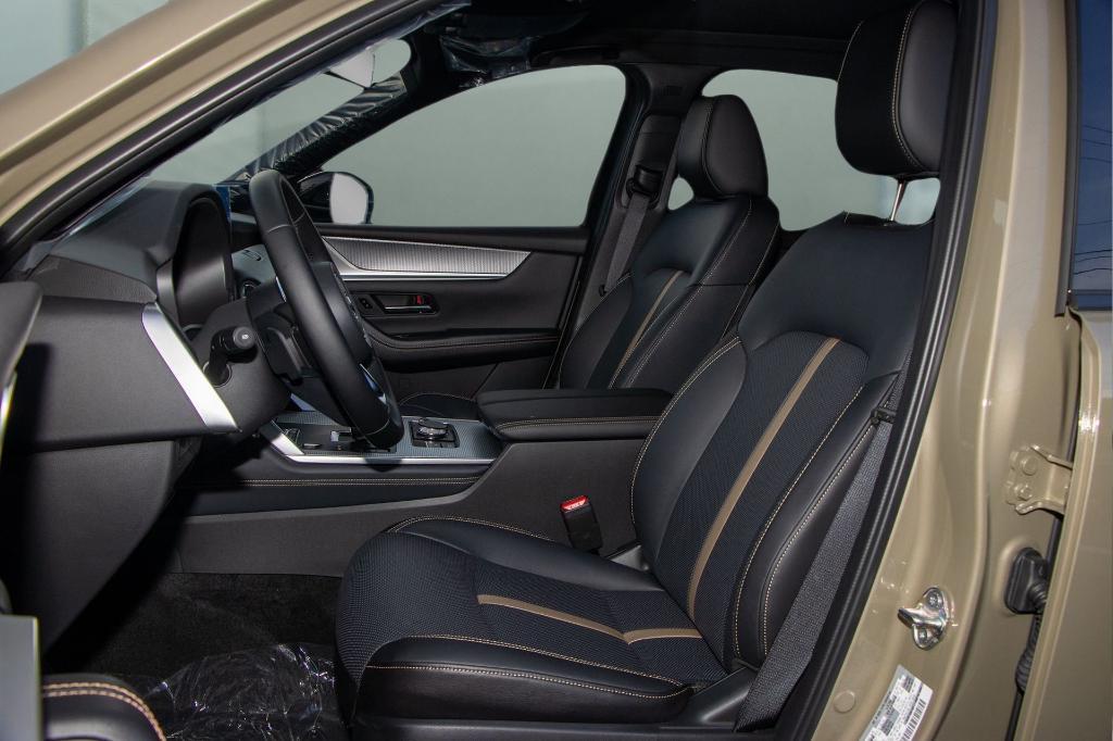 new 2025 Mazda CX-70 car