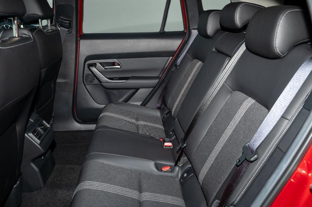 used 2025 Mazda CX-50 car, priced at $28,000