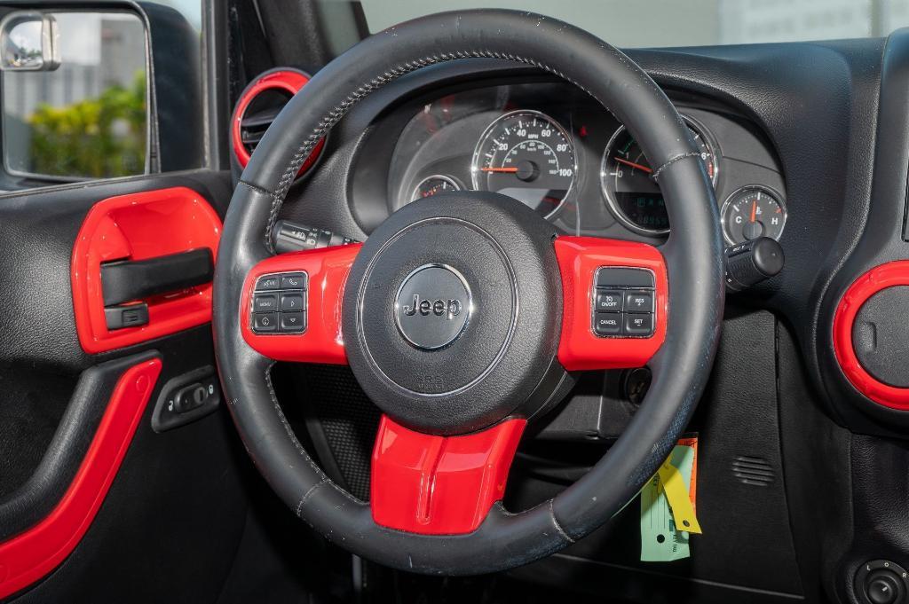 used 2015 Jeep Wrangler Unlimited car, priced at $16,336