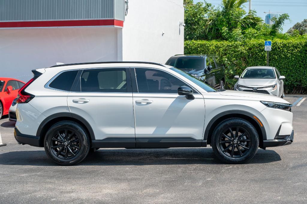 used 2023 Honda CR-V Hybrid car, priced at $27,747