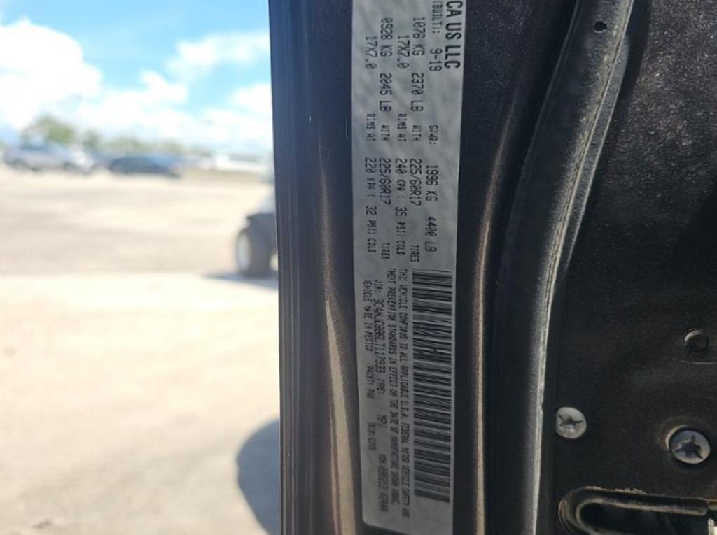 used 2020 Jeep Compass car, priced at $13,000