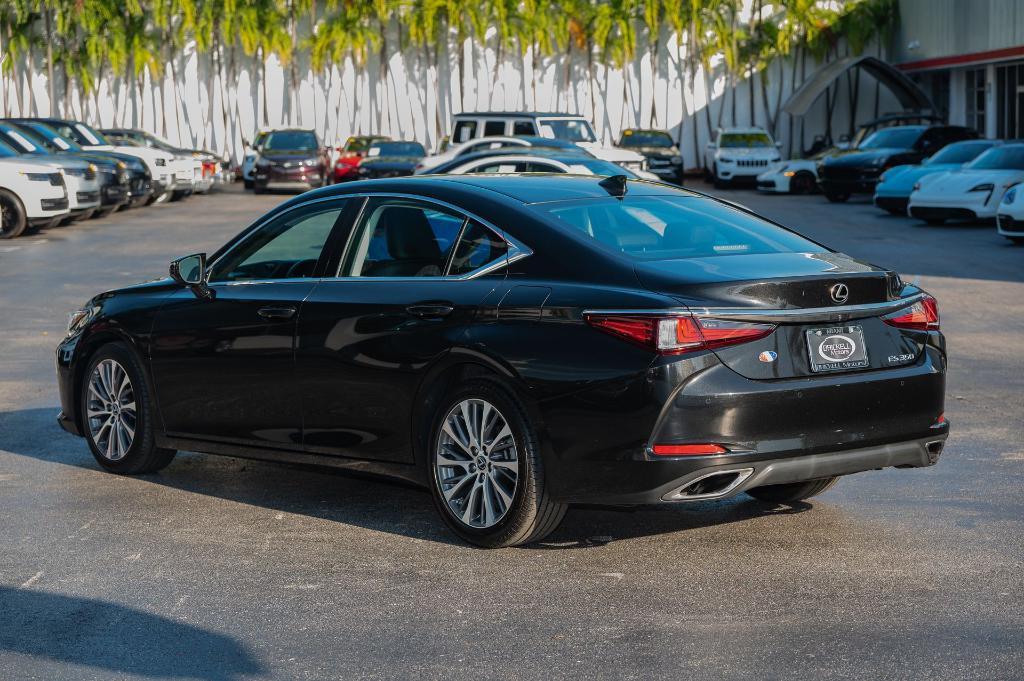 used 2019 Lexus ES 350 car, priced at $31,782