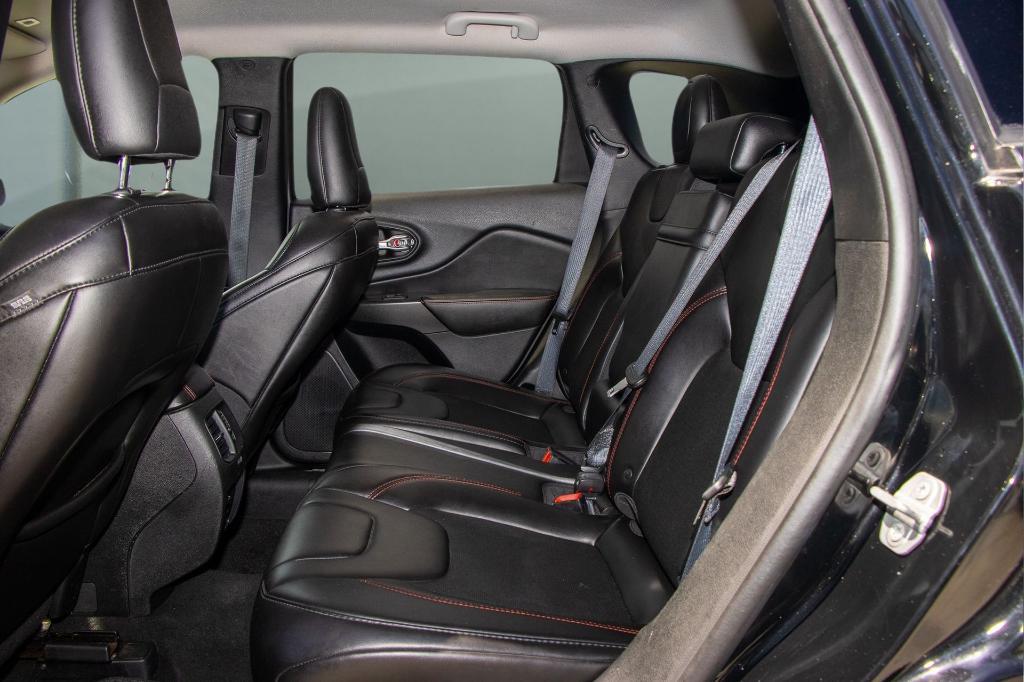 used 2019 Jeep Cherokee car, priced at $14,250