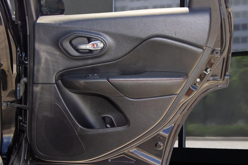 used 2019 Jeep Cherokee car, priced at $14,250