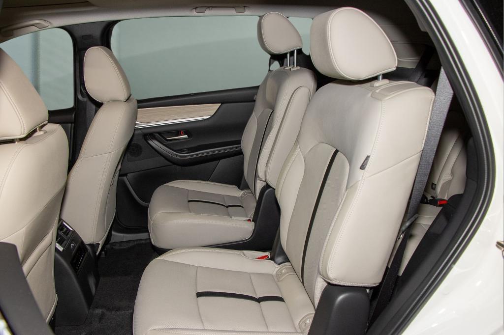 new 2025 Mazda CX-90 car, priced at $40,770