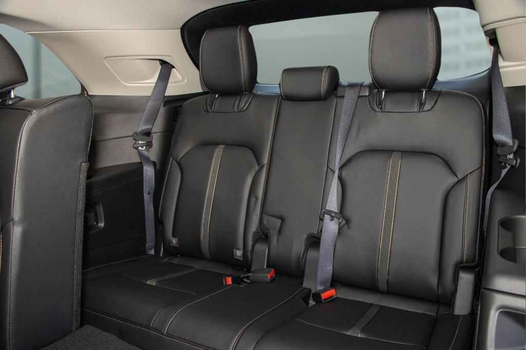 new 2025 Mazda CX-90 car, priced at $36,750