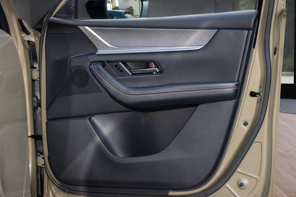 new 2025 Mazda CX-70 PHEV car, priced at $57,180