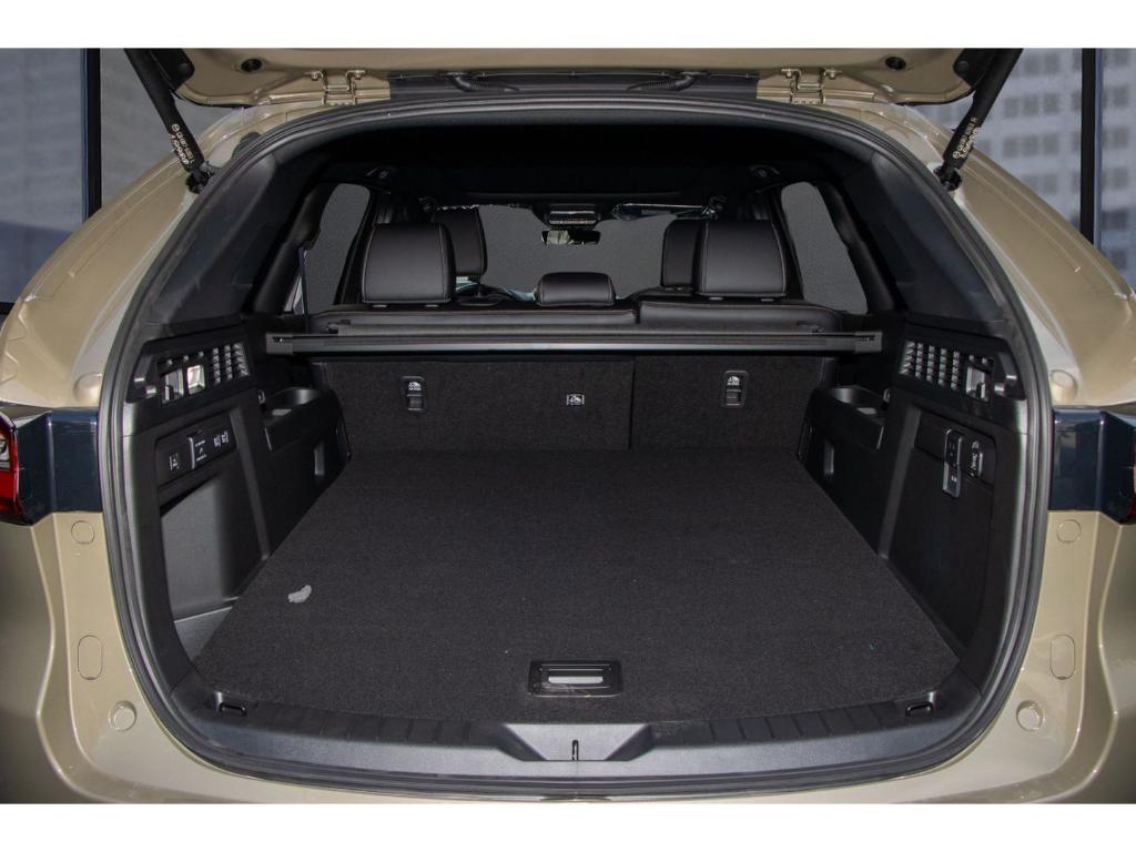 new 2025 Mazda CX-70 PHEV car, priced at $57,180