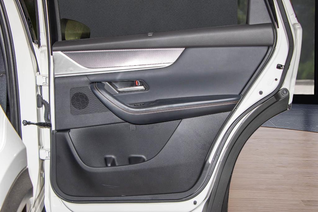 used 2025 Mazda CX-70 car, priced at $38,200