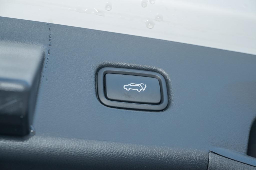 used 2024 Hyundai TUCSON Hybrid car, priced at $29,992