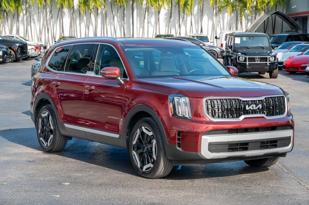 used 2024 Kia Telluride car, priced at $37,991