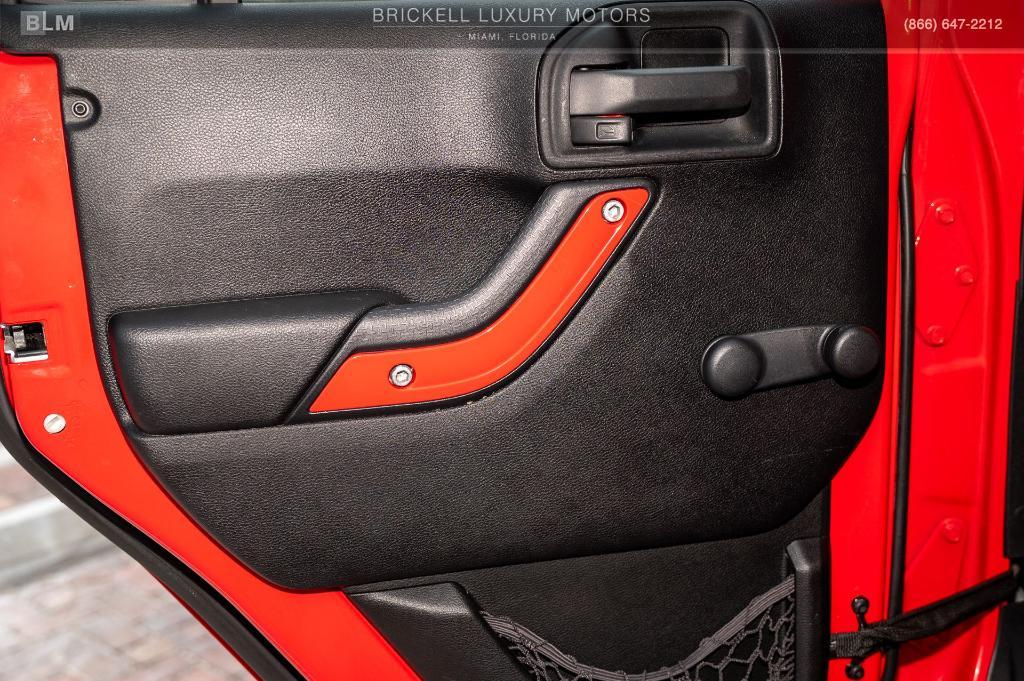 used 2015 Jeep Wrangler Unlimited car, priced at $19,000