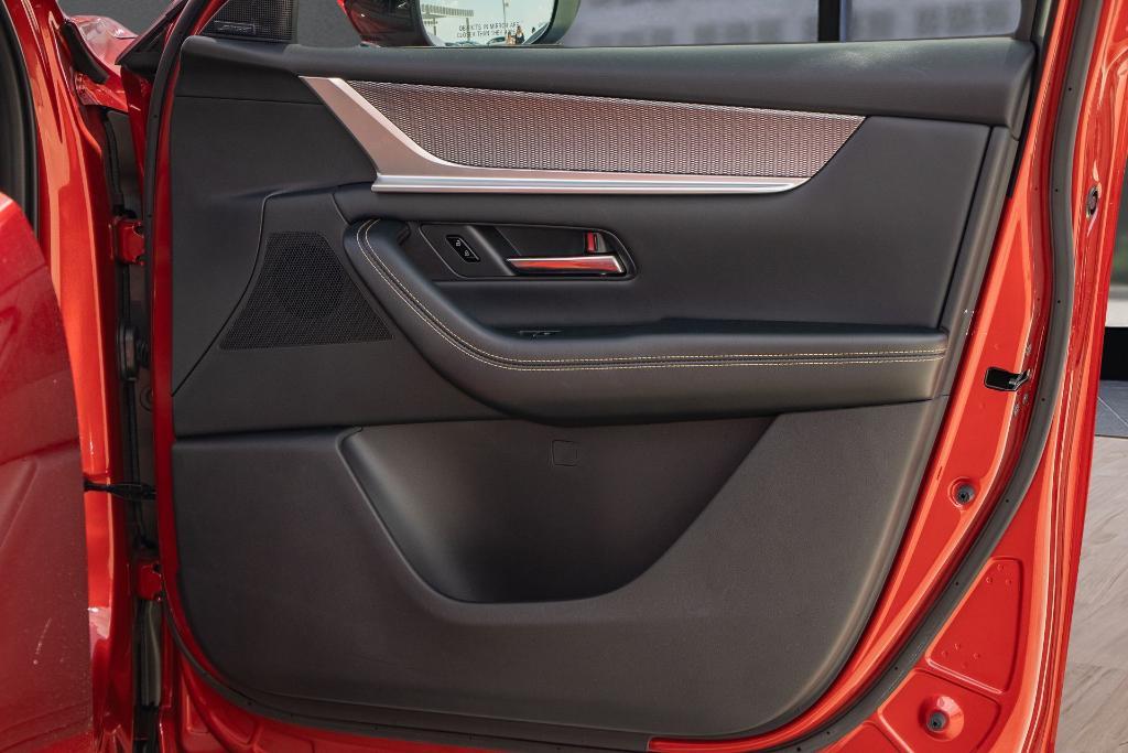 new 2025 Mazda CX-70 car, priced at $45,075