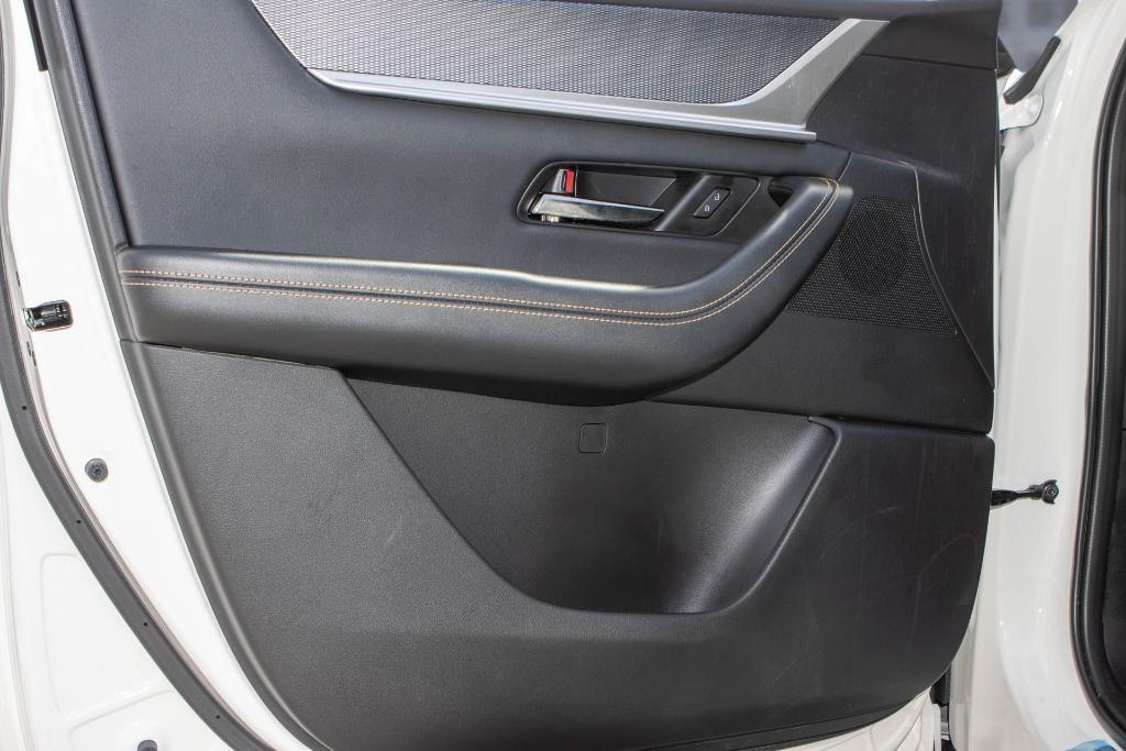 new 2025 Mazda CX-90 car