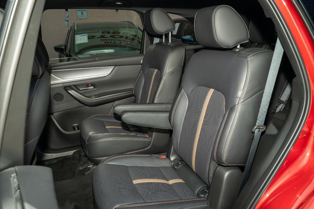 new 2025 Mazda CX-90 car, priced at $55,715