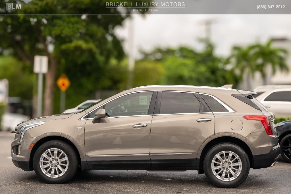 used 2017 Cadillac XT5 car, priced at $17,999