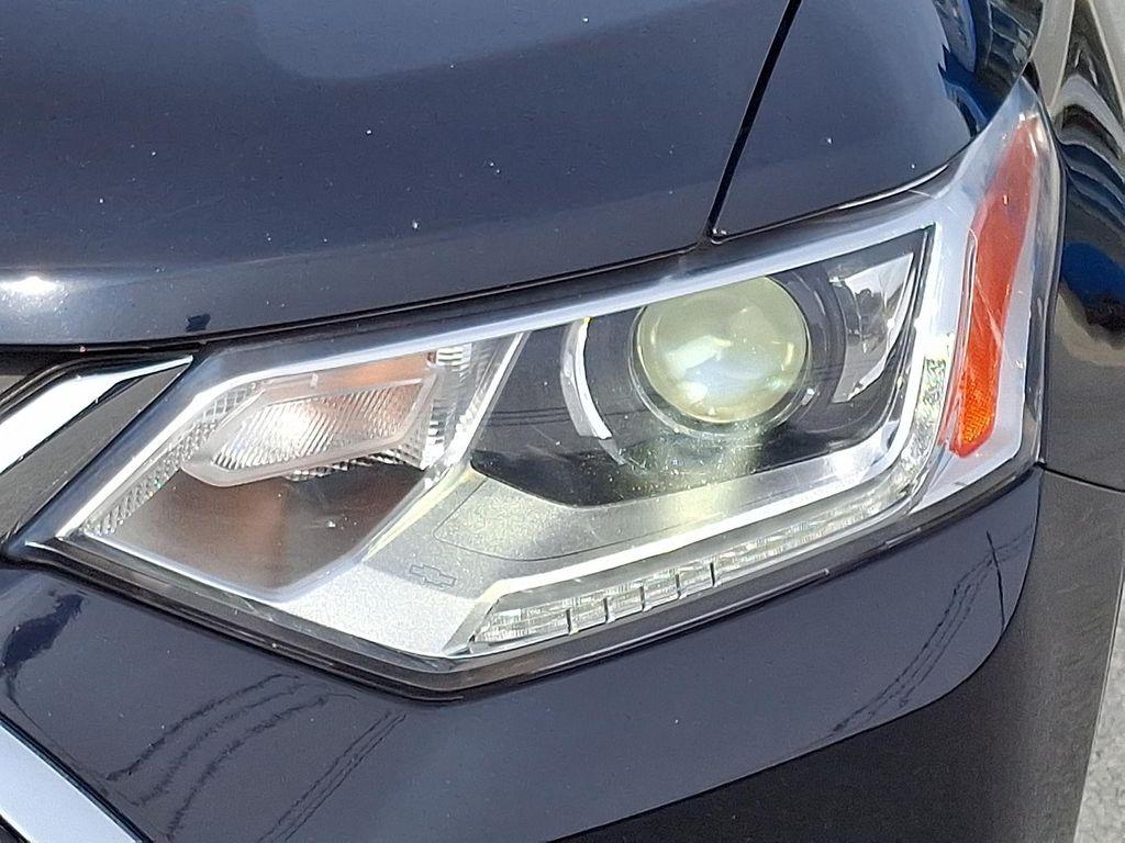 used 2020 Chevrolet Traverse car, priced at $23,900