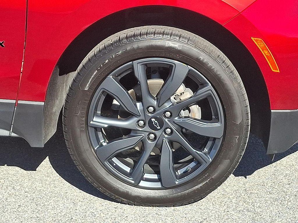 used 2023 Chevrolet Equinox car, priced at $25,625