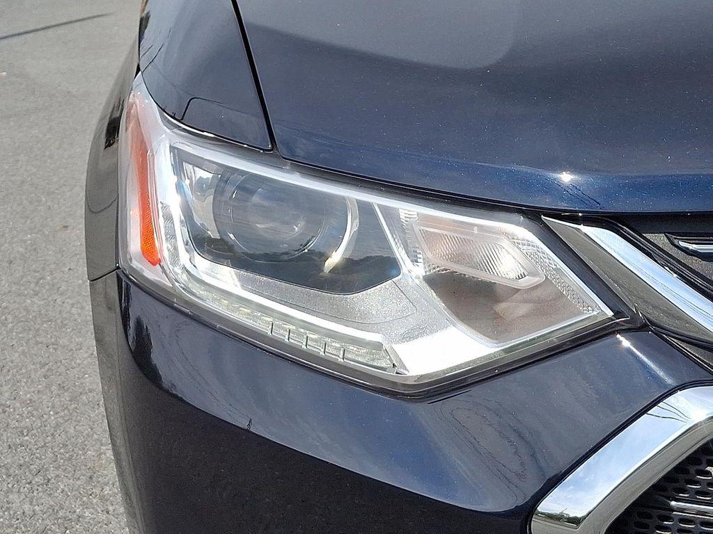 used 2020 Chevrolet Traverse car, priced at $25,500