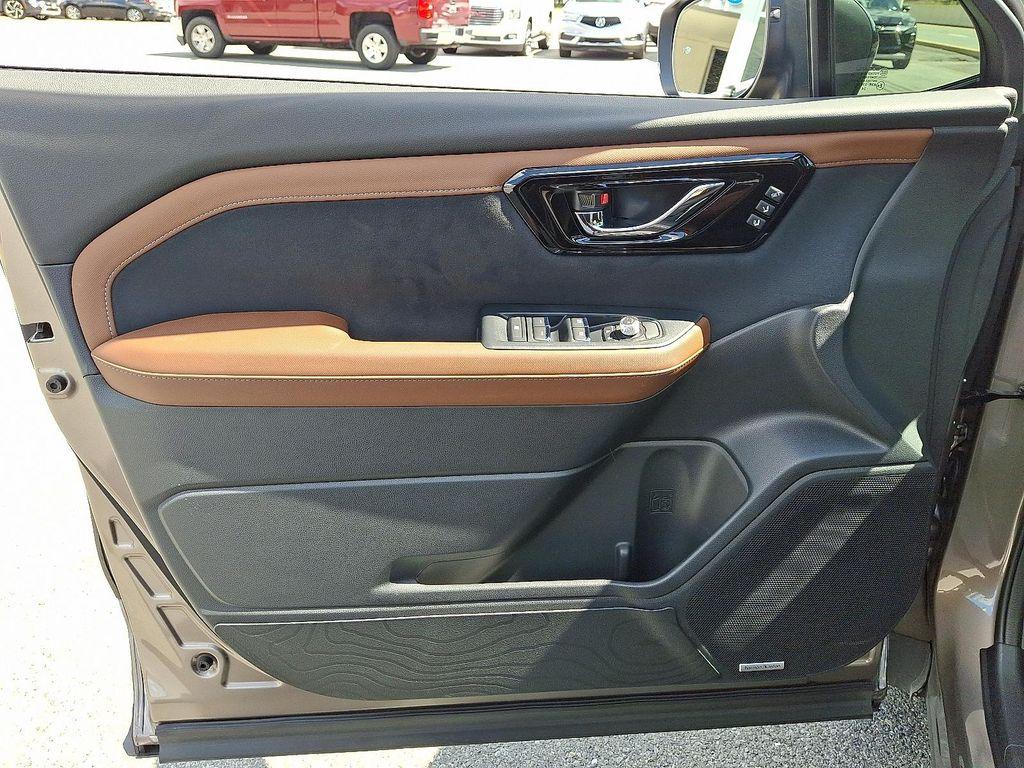 used 2025 Subaru Forester car, priced at $37,500