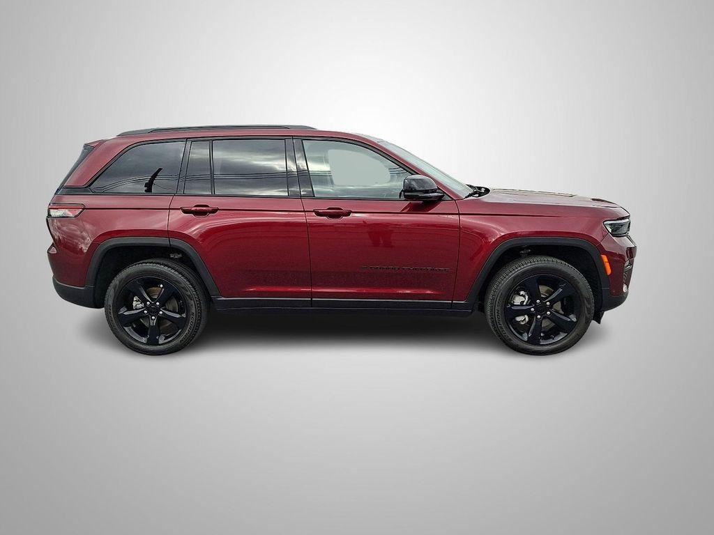 used 2023 Jeep Grand Cherokee car, priced at $33,495