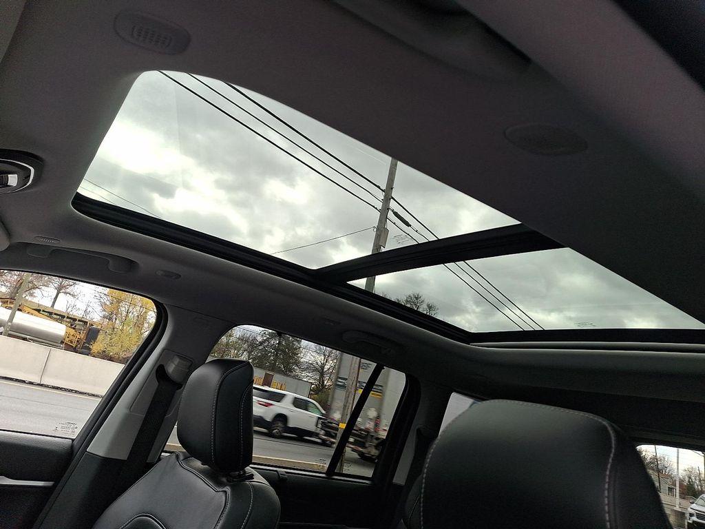 used 2023 Jeep Grand Cherokee car, priced at $33,495