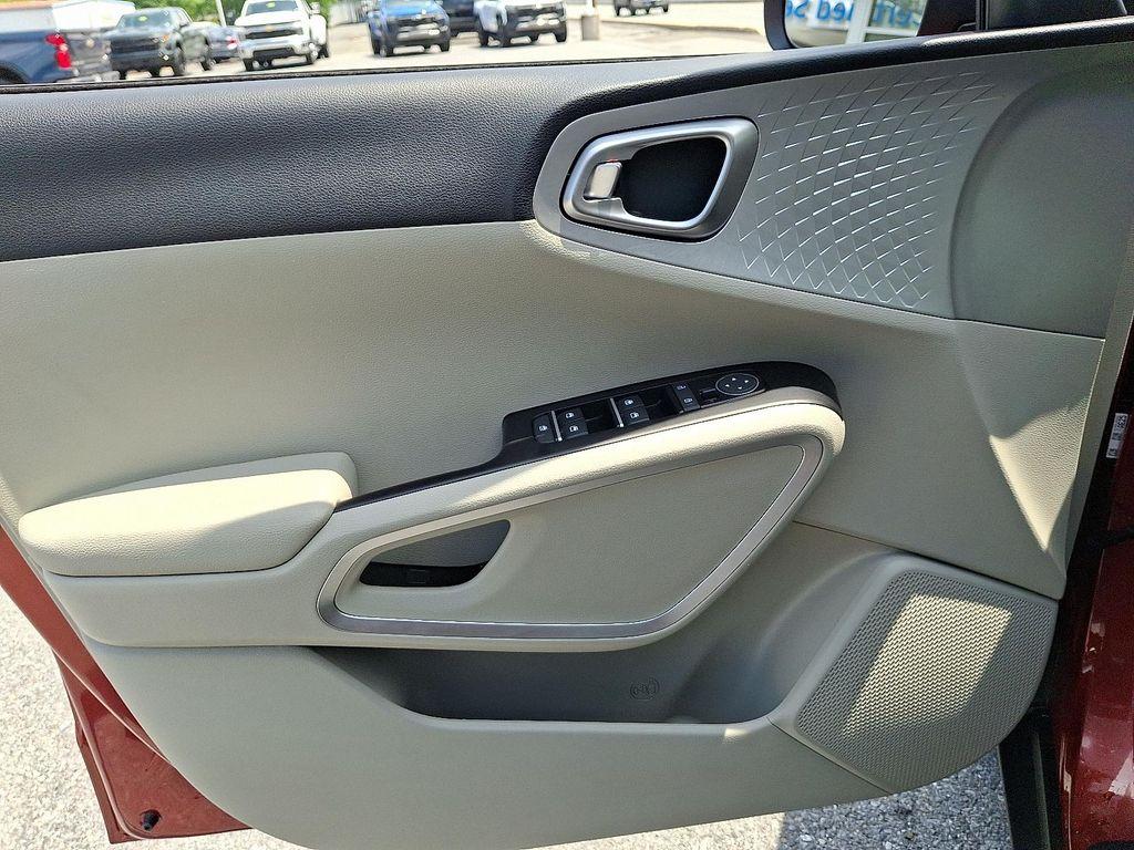 used 2023 Kia Soul car, priced at $19,497