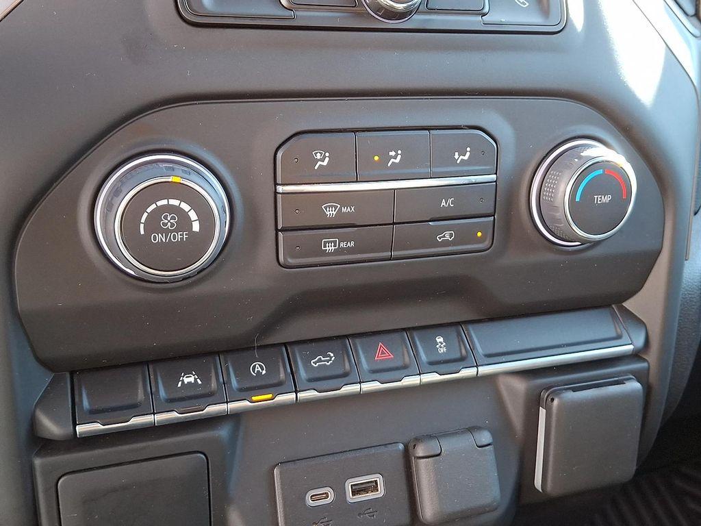 used 2022 Chevrolet Silverado 1500 car, priced at $33,435