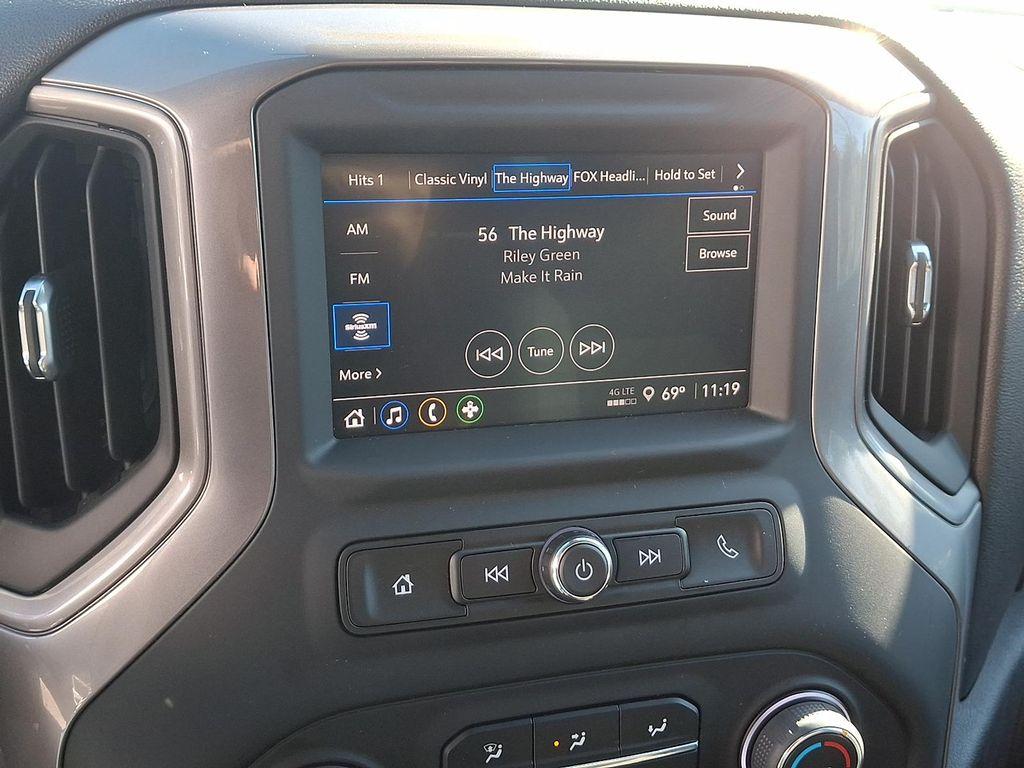 used 2022 Chevrolet Silverado 1500 car, priced at $33,435