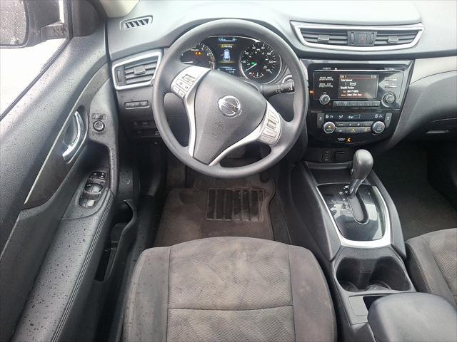 used 2016 Nissan Rogue car