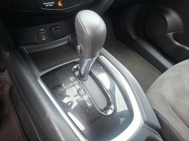 used 2016 Nissan Rogue car