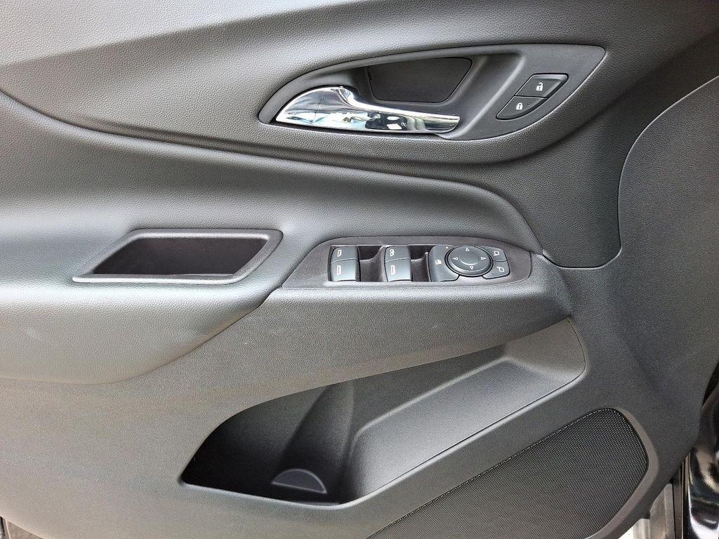 used 2021 Chevrolet Equinox car, priced at $23,450
