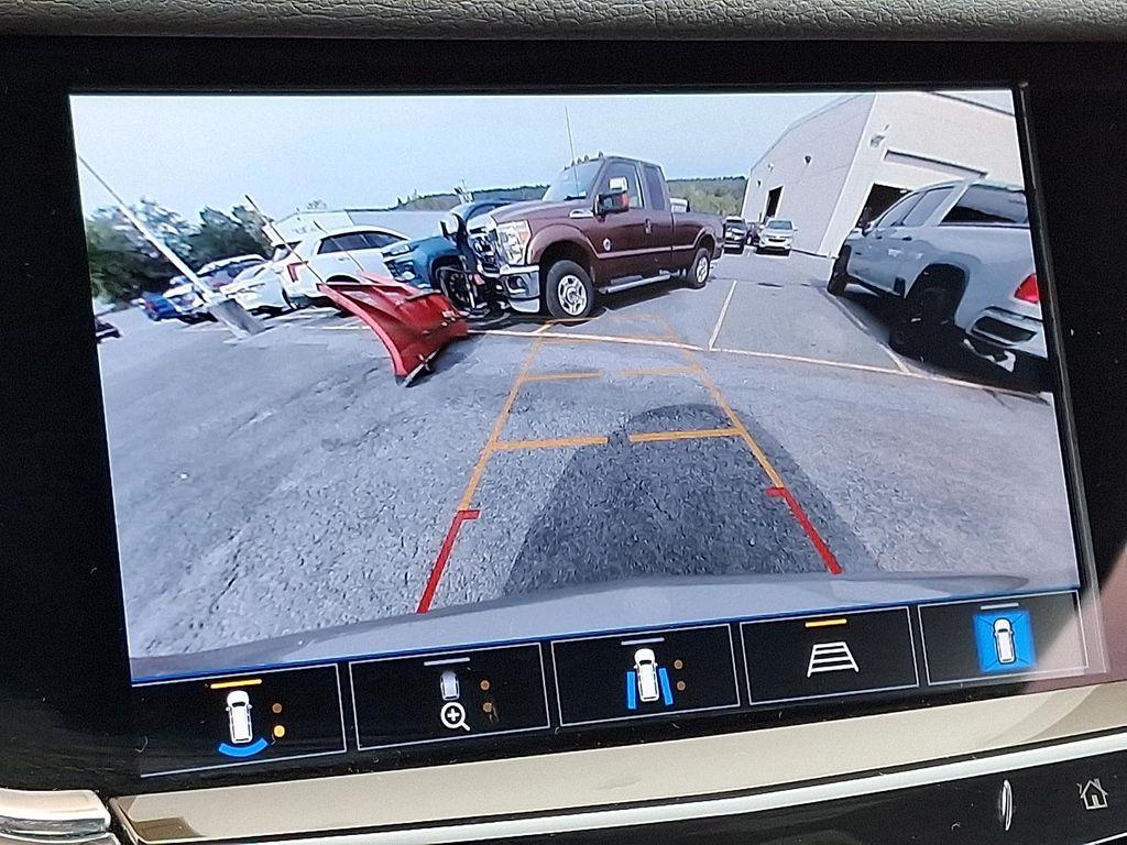 used 2023 Cadillac XT6 car, priced at $39,999
