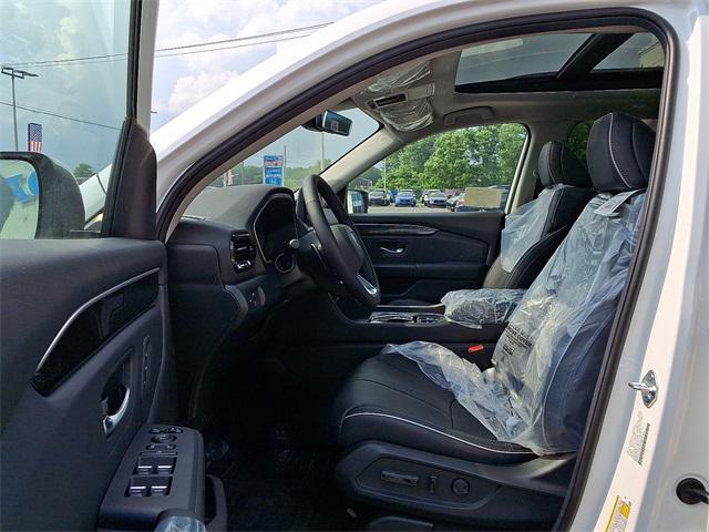 new 2025 Honda Pilot car, priced at $55,715