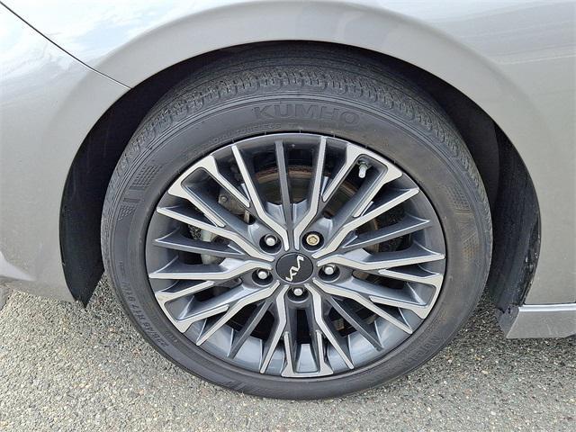 used 2022 Kia Forte car