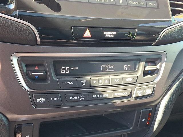 used 2022 Honda Pilot car, priced at $33,591