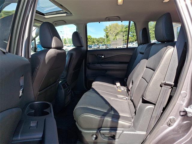used 2022 Honda Pilot car, priced at $33,591