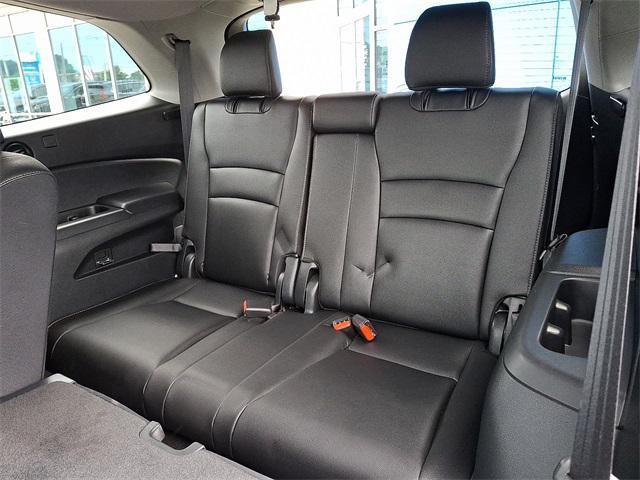 used 2022 Honda Pilot car, priced at $33,995