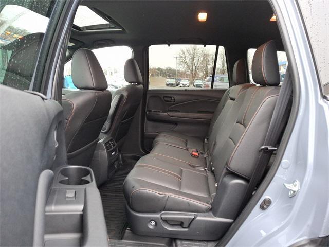 used 2022 Honda Pilot car, priced at $35,391