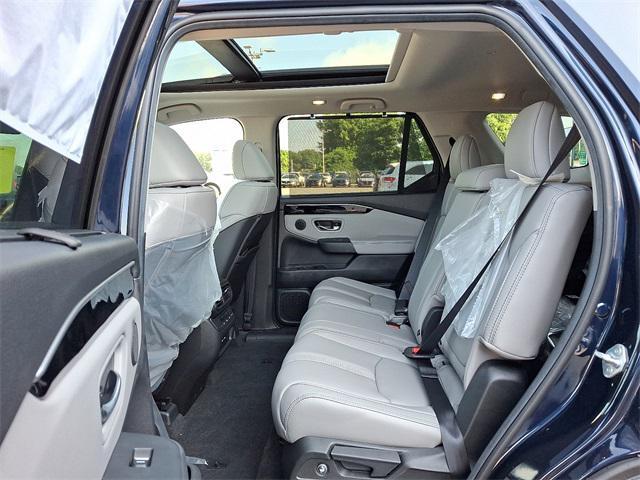 new 2025 Honda Pilot car, priced at $53,940