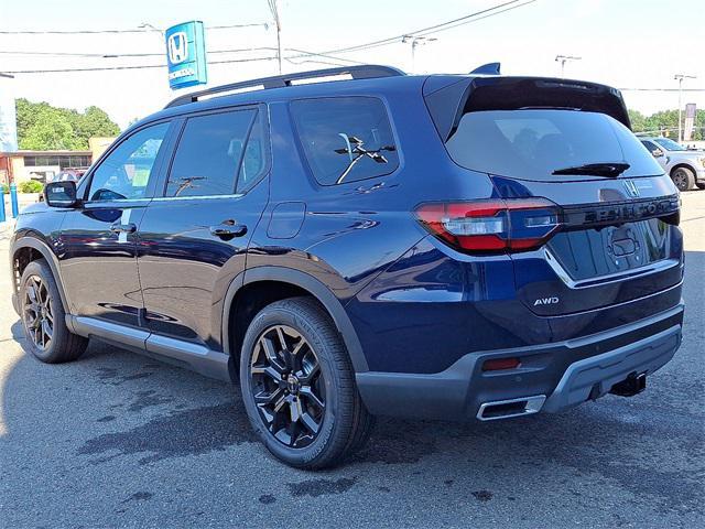 new 2025 Honda Pilot car, priced at $53,940