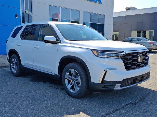 new 2025 Honda Pilot car, priced at $47,505