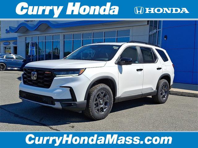 new 2025 Honda Pilot car, priced at $51,350