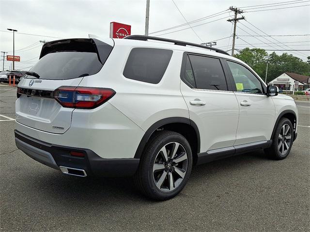 new 2025 Honda Pilot car, priced at $51,550