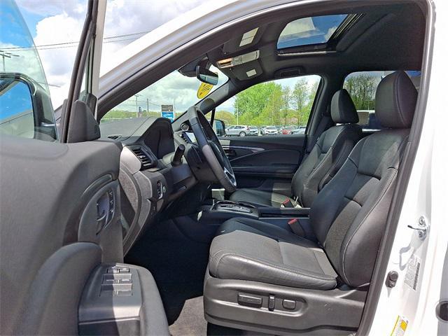 used 2023 Honda Passport car, priced at $33,991